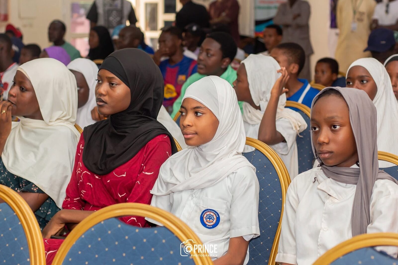 Élèves lors d'un événement scolaire